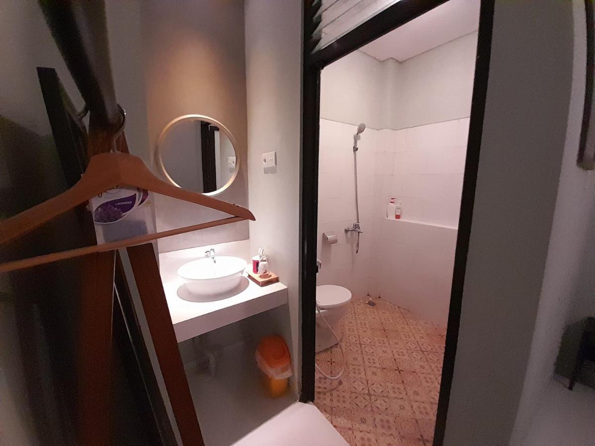 Sabi Guest House - Strategic Family -Married Couples Only- Hostel In Prawirotaman Yogyakarta Exterior foto