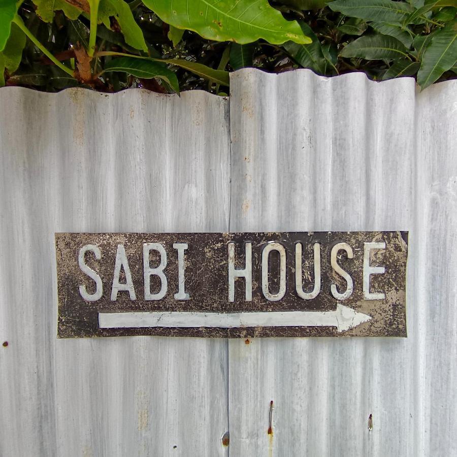 Sabi Guest House - Strategic Family -Married Couples Only- Hostel In Prawirotaman Yogyakarta Exterior foto